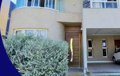 Imagem: A casa em condomínio possui 4 Dormitórios, 5 Banheiros, 4