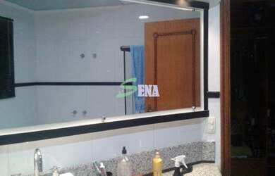 Imagem 4: Sobrado com Piscina. Piscina, Guarda roupa, Lareirae5 Vagas na garagem