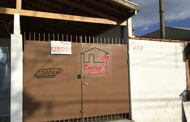 Imagem: A casa possui 2 Dormitórios, 1 Banheiro, 65m² de Área e está