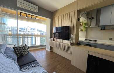 Imagem: O apartamento possui 2 Dormitórios, 2 Banheiros, 1 Vaga na