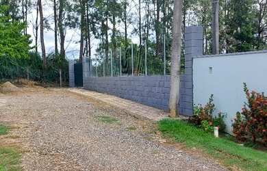 Imagem: O terreno possui 900m² de Área e está localizado em Recanto