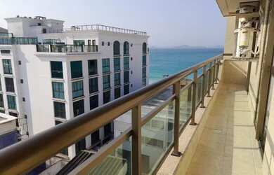 Imagem: O apartamento possui 2 Dormitórios, 2 Banheiros, 2 Vagas na