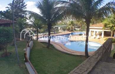 Imagem: A casa em condomínio possui 3 Dormitórios, 5 Banheiros, 300m²