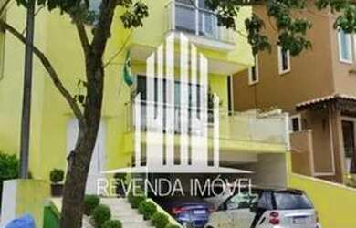 Imagem: A casa em condomínio possui 3 Dormitórios, 5 Banheiros, 4