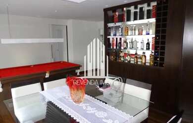 Imagem: O apartamento possui 3 Dormitórios, 3 Banheiros, 2 Vagas na