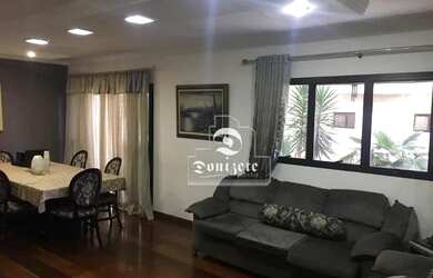 Imagem: O apartamento possui 4 Dormitórios, 2 Banheiros, 2 Vagas na