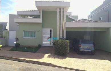 Imagem: A casa em condomínio possui 3 Dormitórios, 5 Banheiros, 4