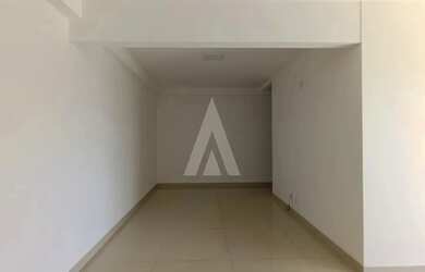 Imagem 12: Apartamento, composto por 2 quartos, 01 garagem, acesso com elevador no...