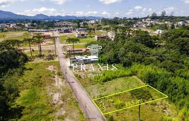 Imagem: O terreno possui 473m² de Área e está localizado em Quatro