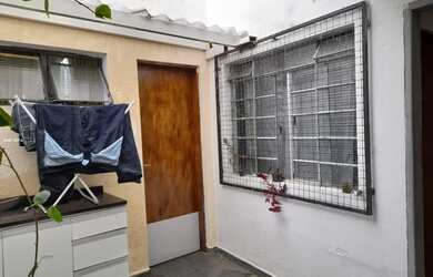 Imagem: A casa possui 5 Dormitórios, 5 Banheiros, 140m² de Área e