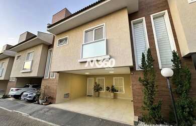 Imagem: A casa em condomínio possui 3 Dormitórios, 4 Banheiros, 2