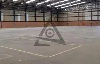 Imagem: O depósito possui 3.858m² de Área e está localizado em