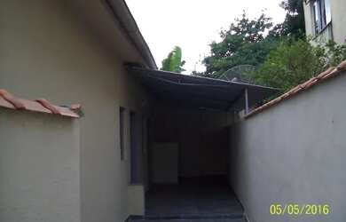 Imagem: A casa possui 1 Dormitório, 1 Banheiro, 35m² de Área e está