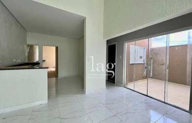 Imagem: A casa em condomínio possui 3 Dormitórios, 2 Banheiros, 2