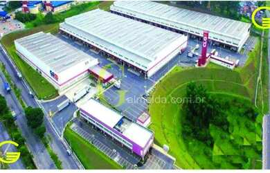 Imagem: O depósito possui 5 Vagas na garagem e 1829m² de Área e está