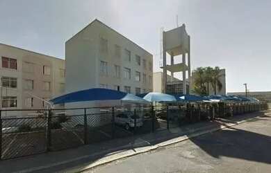 Imagem: O apartamento possui 3 Dormitórios, 1 Banheiro, 1 Vaga na garagem