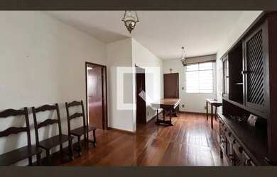 Imagem: A casa à venda possui 2 Dormitórios, 2 Banheiros, 2 Vagas