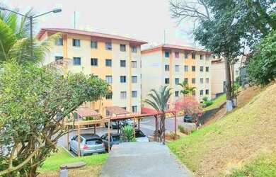 Imagem: O apartamento possui 3 Dormitórios, 1 Banheiro, 1 Vaga na garagem