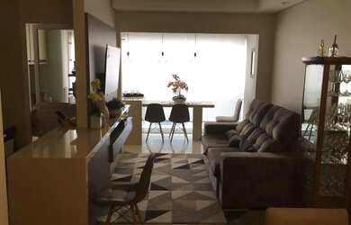 Imagem: O apartamento possui 2 Dormitórios, 2 Banheiros, 2 Vagas na