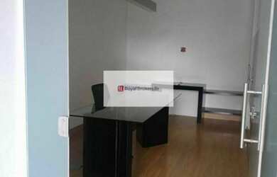 Imagem: O depósito possui 1 Vaga na garagem, 48m² de Área e está