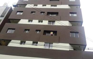 Imagem: O apartamento possui 3 Dormitórios, 1 Banheiro, 1 Vaga na garagem