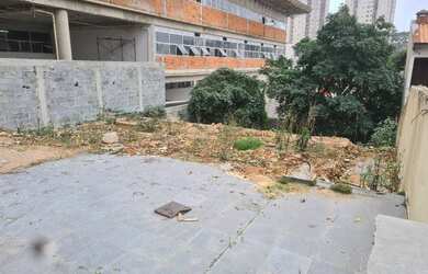 Imagem: O terreno possui 252m² de Área e está localizado em Centro