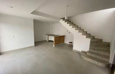 Imagem: A casa em condomínio possui 2 Dormitórios, 3 Banheiros, 1