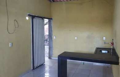 Imagem 2: Aluga-se uma casa. 1 Vaga na garageme2 Dormitórios