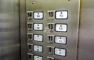 Imagem: O apartamento possui 1 Dormitório, 1 Banheiro, 1 Vaga na garagem