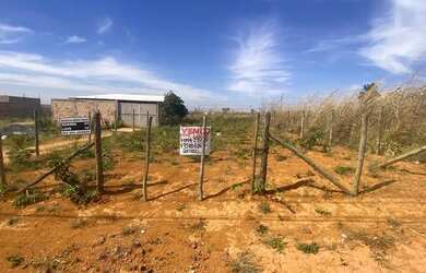 Imagem: A casa possui 300m² de Área e está localizado em Parque