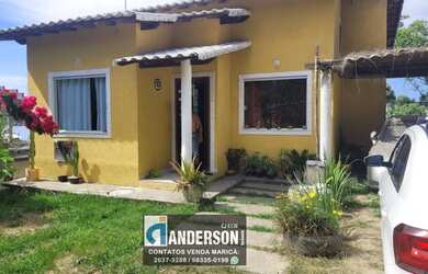 Imagem: A casa possui 3 Dormitórios, 2 Banheiros, 1 Vaga na garagem