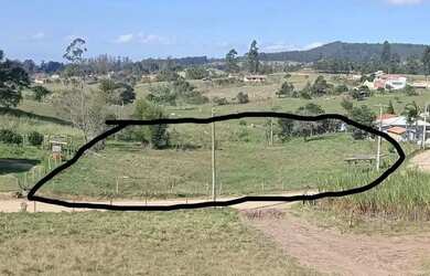 Imagem: A chácara possui 6.000m² de Área e está localizado em Laguna