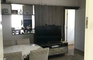 Imagem: O apartamento possui 2 Dormitórios, 1 Banheiro, 1 Vaga na garagem