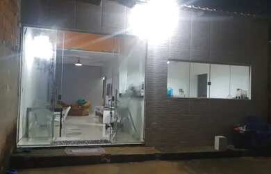 Imagem: A casa em condomínio possui 3 Dormitórios, 2 Banheiros, 2