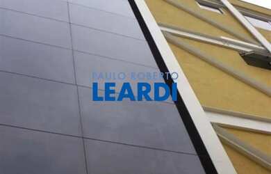 Imagem: O depósito possui 5 Vagas na garagem, 1.015m² de Área e