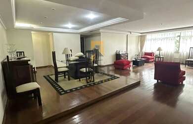 Imagem: O apartamento possui 4 Dormitórios, 3 Banheiros, 258m² de