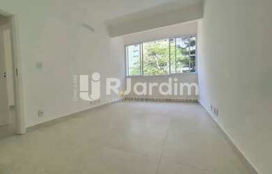 Imagem 4: Apartamento Padrão / Residencial / Flamengo