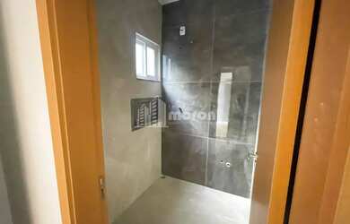 Imagem 6: CASA À VENDA NO CAMPO BELO 3 - CARÁ-CARÁ