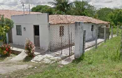 Imagem: A casa possui 1 Dormitório, 1 Banheiro, 5 Vagas na garagem