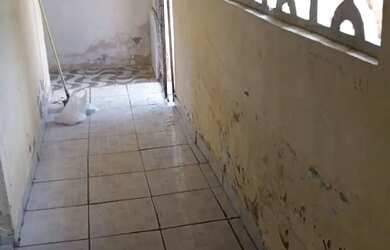 Imagem: A casa possui 2 Dormitórios, 1 Banheiro, 40m² de Área e