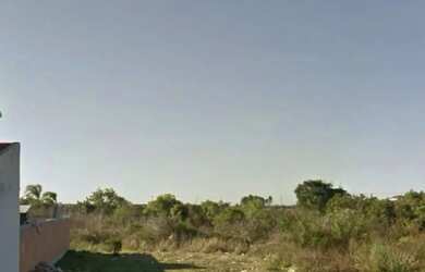 Imagem: O terreno possui 300m² de Área e está localizado em Laranjal