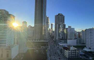 Imagem 3: APARTAMENTO PRONTO FRENTE AVENIDA - 04 SUÍTES MEIA PRAIA