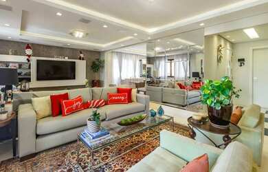 Imagem: O apartamento possui 4 Dormitórios, 5 Banheiros, 3 Vagas na