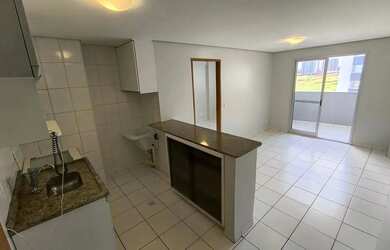 Imagem: O apartamento possui 1 Dormitório, 1 Banheiro, 1 Vaga na garagem