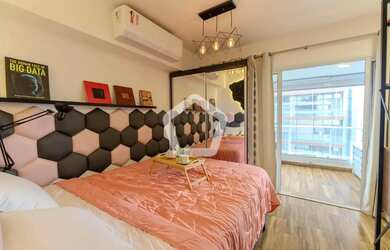 Imagem: O apartamento possui 1 Dormitório, 1 Banheiro, 1 Vaga na garagem