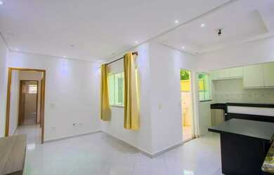 Imagem: O apartamento possui 2 Dormitórios, 1 Banheiro, 2 Vagas na