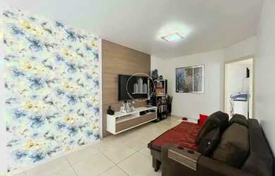 Imagem: O apartamento possui 3 Dormitórios, 2 Banheiros, 1 Vaga na