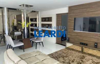 Imagem: O apartamento possui 3 Dormitórios, 4 Banheiros, 3 Vagas na