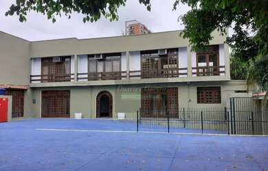 Imagem: O depósito possui 5 Vagas na garagem, 540m² de Área e está