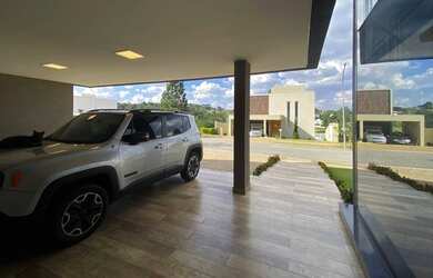 Imagem 2: Linda casa no Alphaville Granja Viana, 4 suites, linda área gourmet